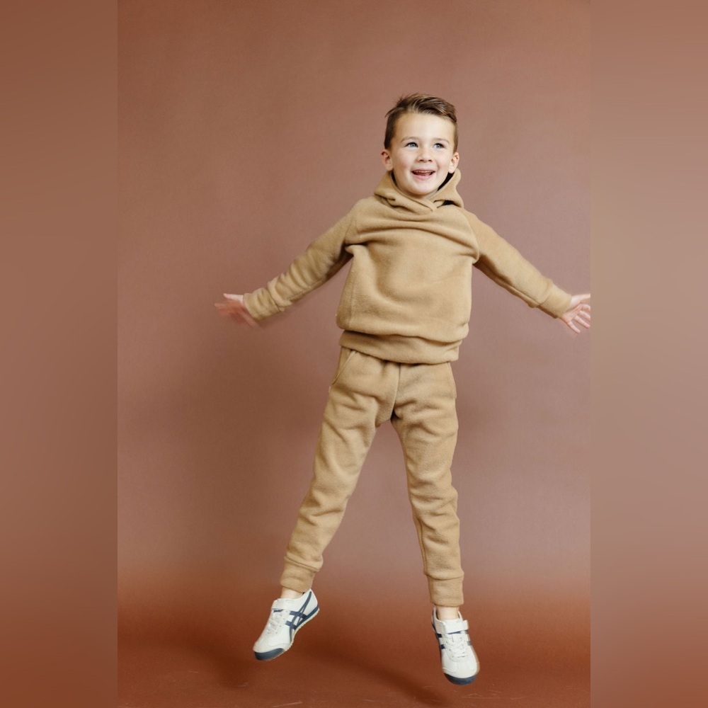 NWOT Childhoods Clothing Polar Fleece Jogger - 4T
